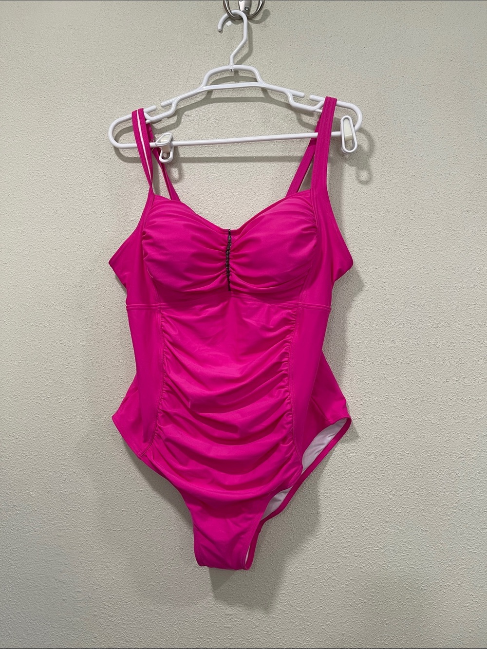 Hilor Size 18 New Swimsuit. One piece.